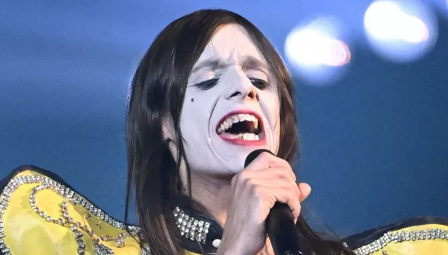 Lucio Corsi dopo Eurovision 2025, l’ovazione sui social stranieri: “David Bowie lo guarda dall’alto”
